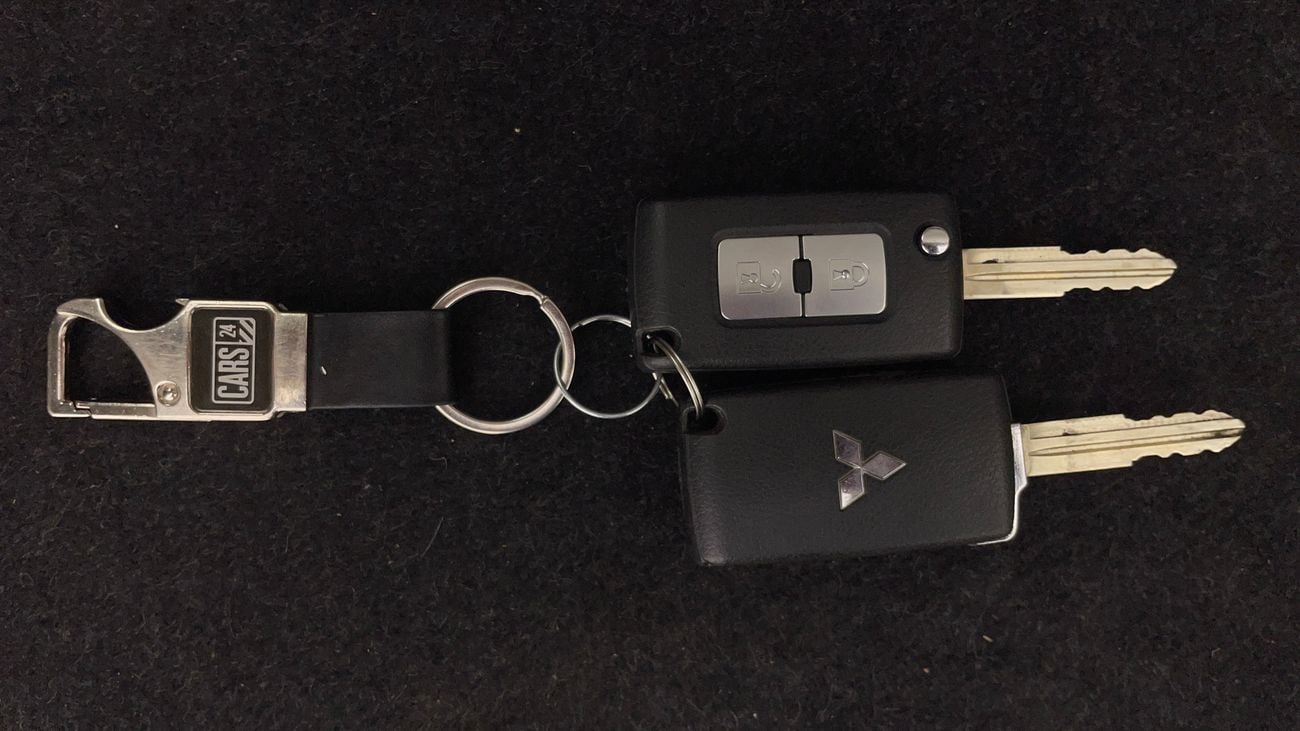 ميتسوبيشي باجيرو GLS HIGHLINE 3.8 | بدون دفعة مقدمة | اختبار القيادة في المنزل