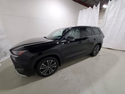 Toyota Grand Highlander PLATINUM HYBRID MAX