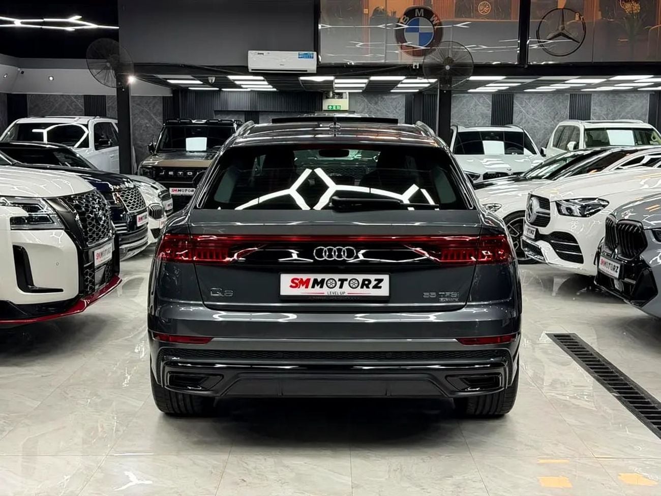 Audi Q8 55 TFSI S-LINE LUXURY