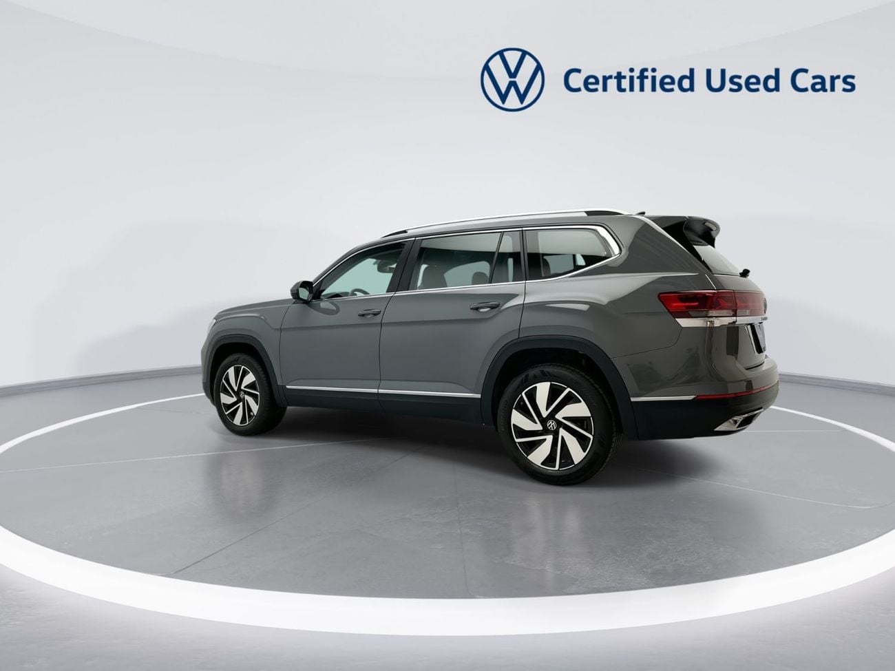 Volkswagen Teramont COMFORTLINE Teramont Comfortline 2L (Facelift 2) | Premium 7-Seater SUV | Panoramic Sunroof | Leather | ACC | Ca