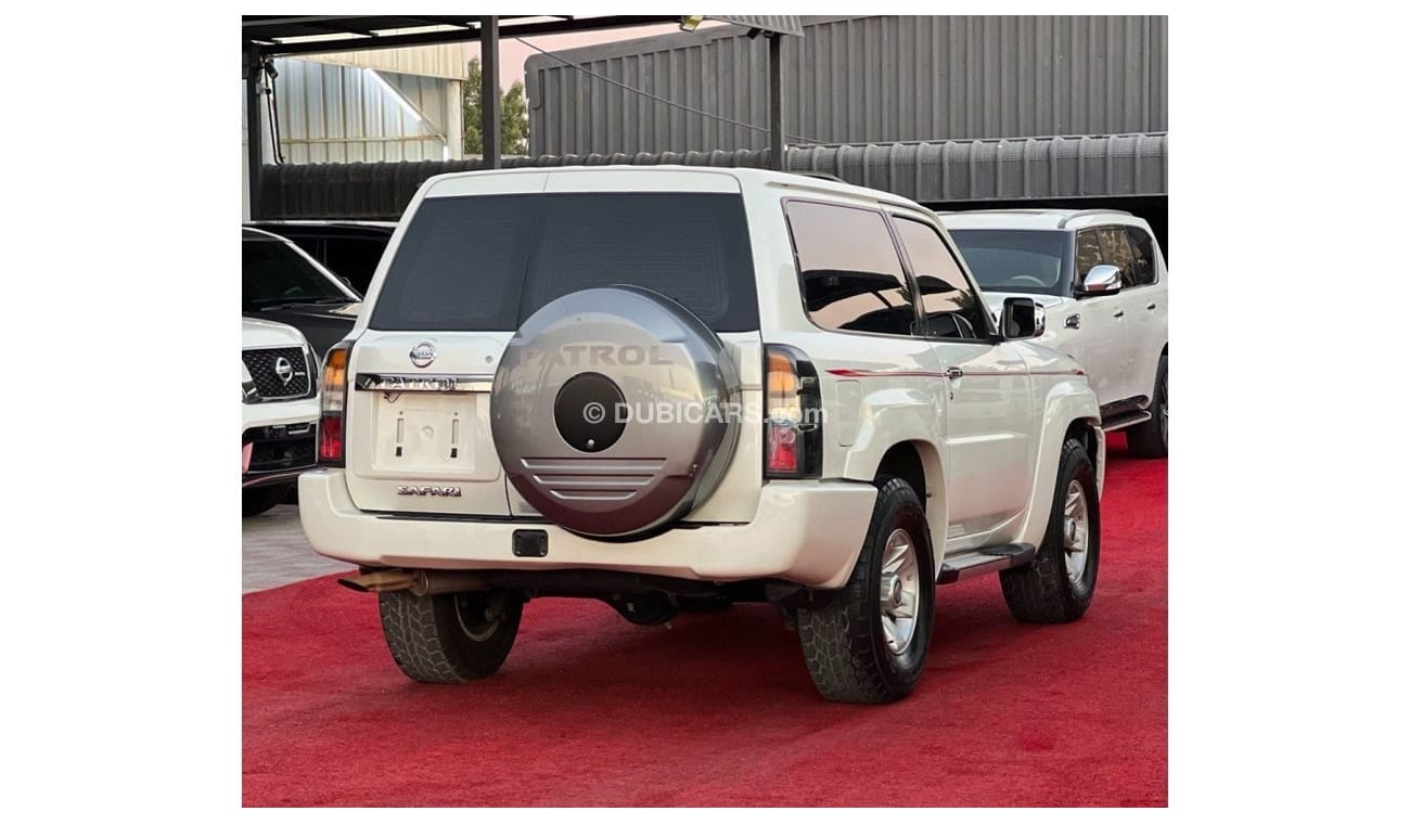 Nissan Patrol Safari