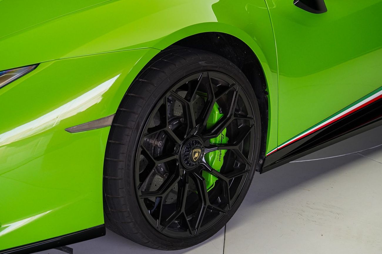 لامبورغيني هوراكان PERFORMANTE SPYDER