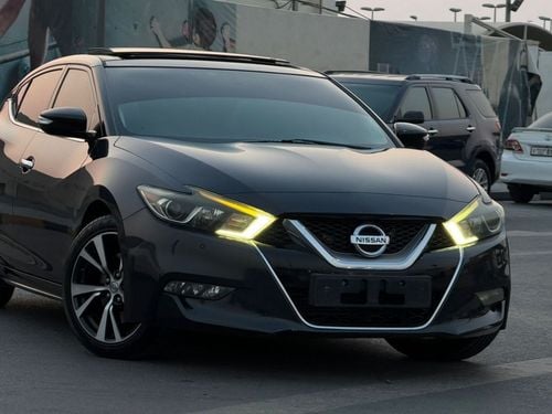 Nissan Maxima SV 3.5L Luxury and top condition