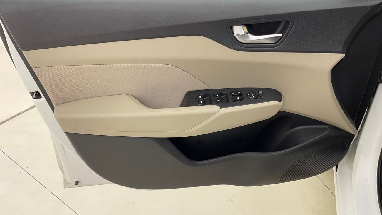 Hyundai Accent SMART 1.6 | Zero Down Payment | Home Test Drive