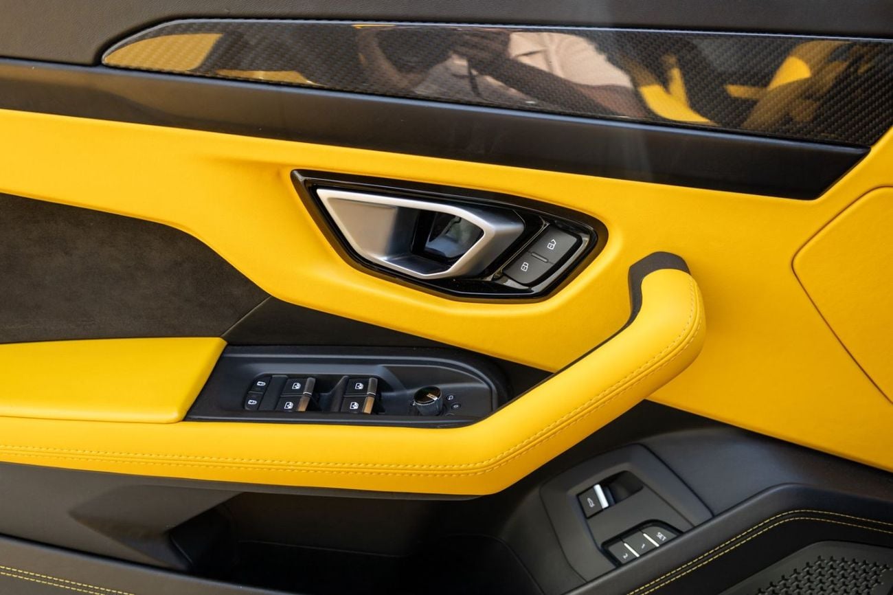 لامبورغيني اوروس STD 4.0T V8