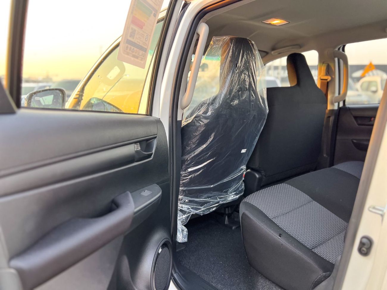 تويوتا هيلوكس EXPORT ONLY - TOYOTA HILUX DLX-G1 DSL 2.4L