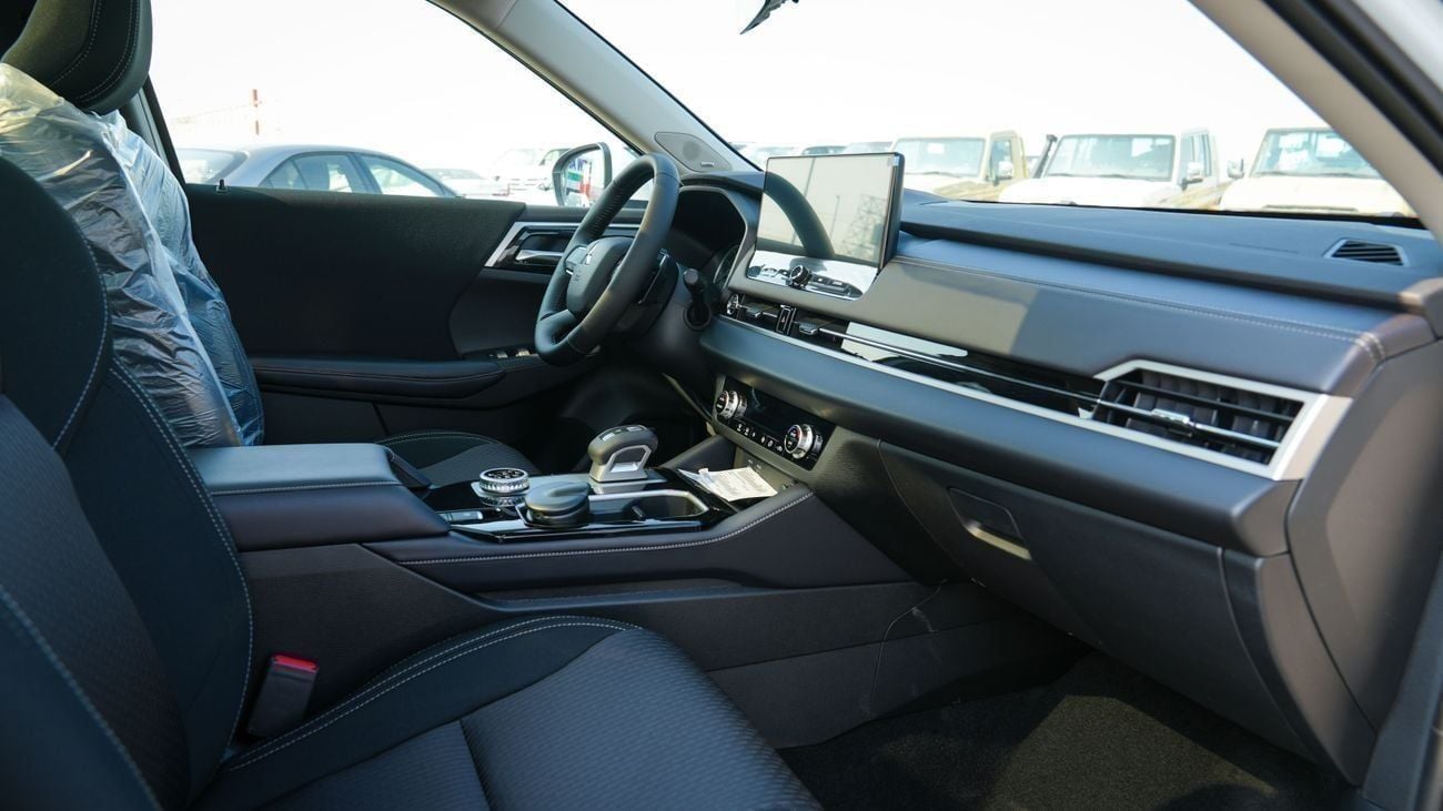 Mitsubishi Outlander Brand New 2026 Mitsubishi Outlander Medium Line (G05) 2.5L | 7-Seater SUV | GCC Spec | Export Only