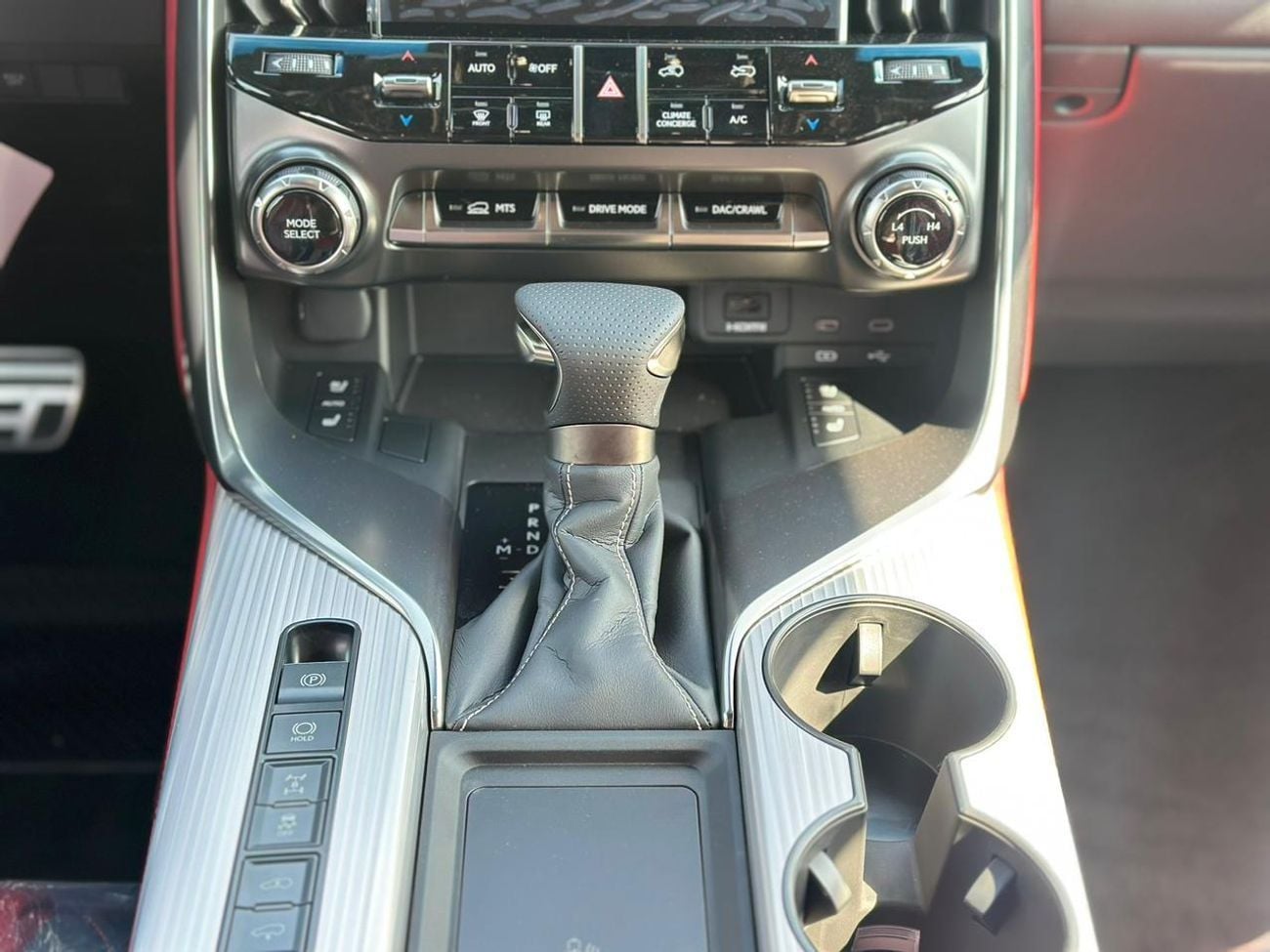 لكزس LX 600 F Sport Launch Edition 3.5L
