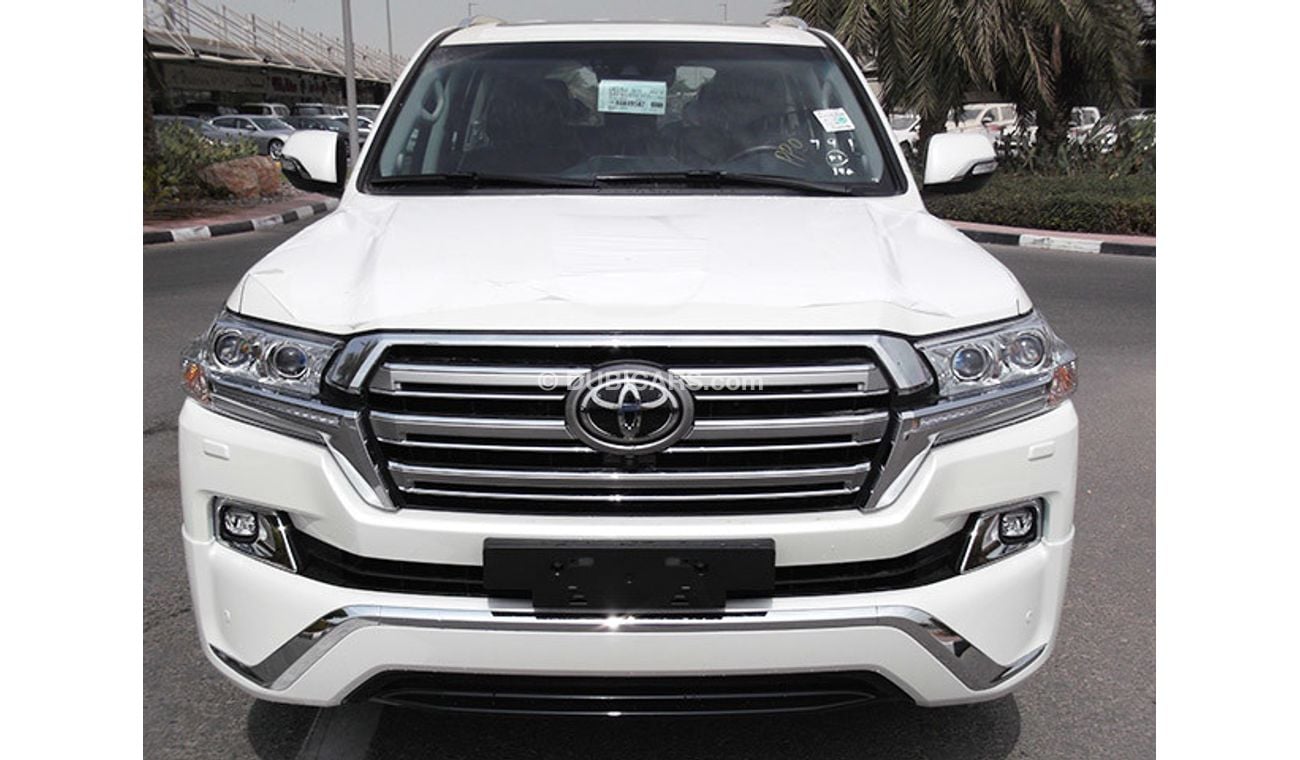 تويوتا لاند كروزر 5.7L PETROL  VXR  MY17