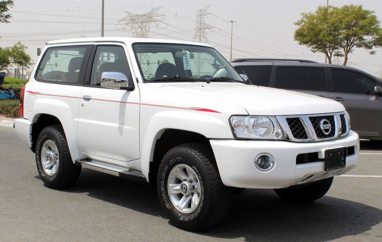 نيسان باترول سفاري NISSAN PATROL SAFARI 2022 GCC DRIVEN ONLY 13K WITH 5 YEARS AGENCY WARRANTY  IN