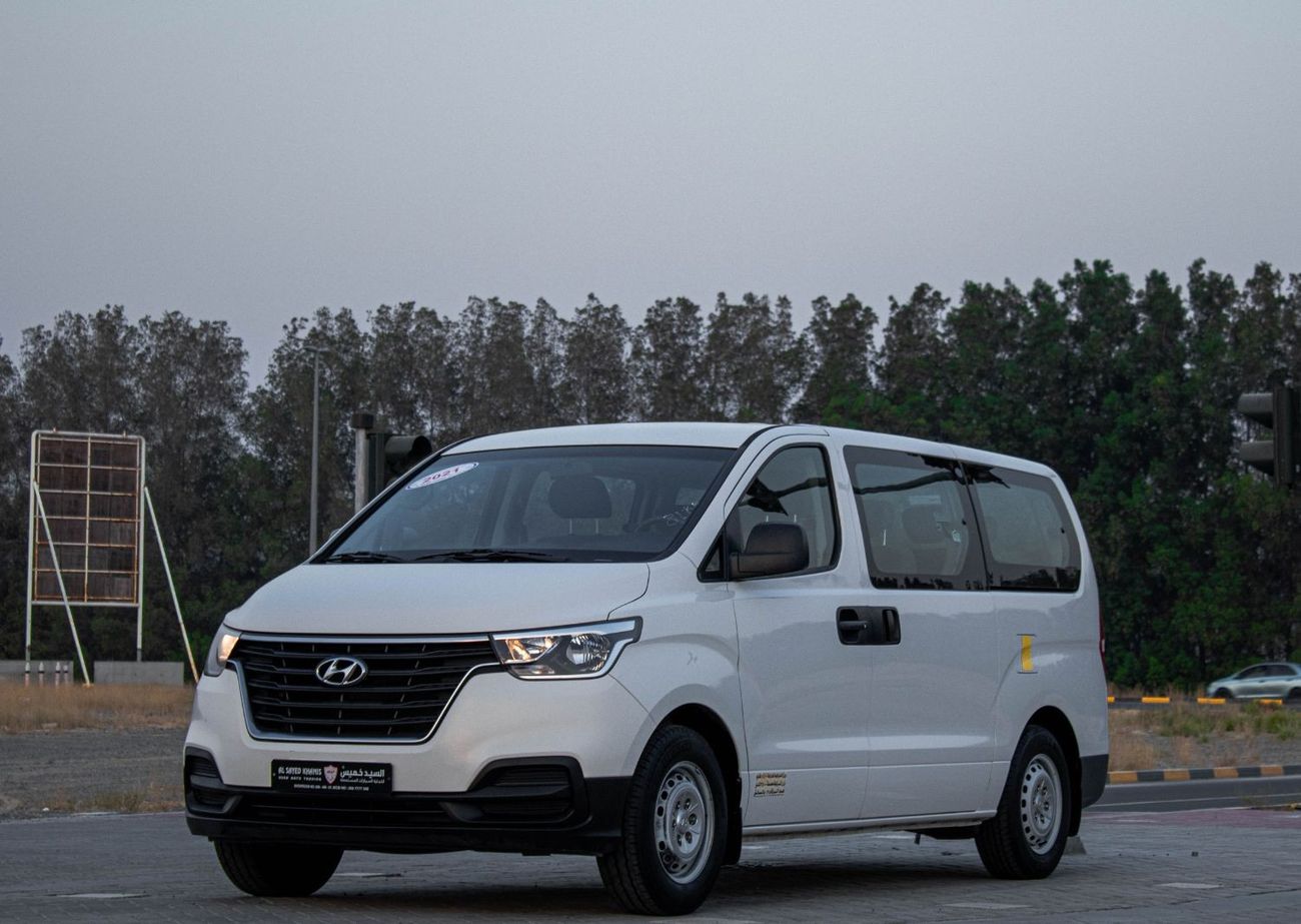 Hyundai H-1 2021 Hyundai H1 Mid (TQ), 4dr Van, 2.4L 4cyl Petrol, Automatic, Rear Wheel Drive