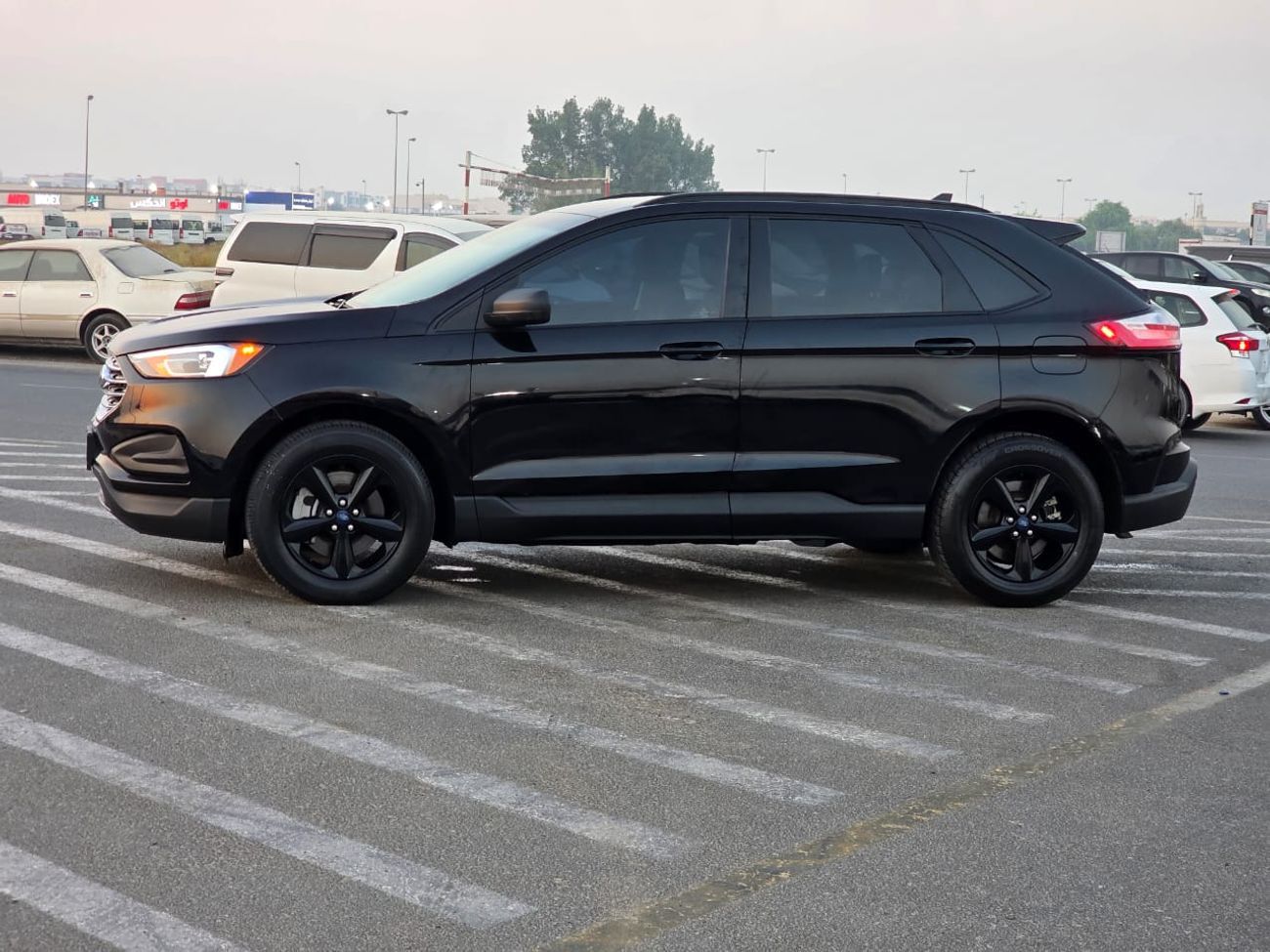 Ford Edge 2022 Model 2.0L turbo engine AWD , Push button and leathers
