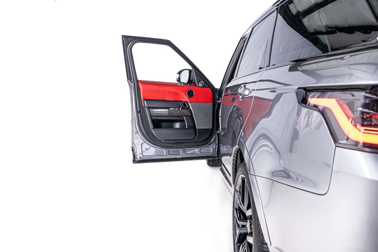 Land Rover Range Rover Sport SVR 5.0L (575 HP) 4WD Carbon Edition-Al Tayer Warranty Until 02/2027-22 Inch High Gloss Black Rims