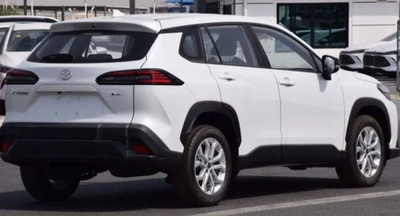 Toyota Frontlander 2.0 Hybrid Luxury white-black