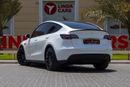 Tesla Model Y Tesla Model Y Performance 2022 GCC under Agency Warranty with Flexible Down-Payment.
