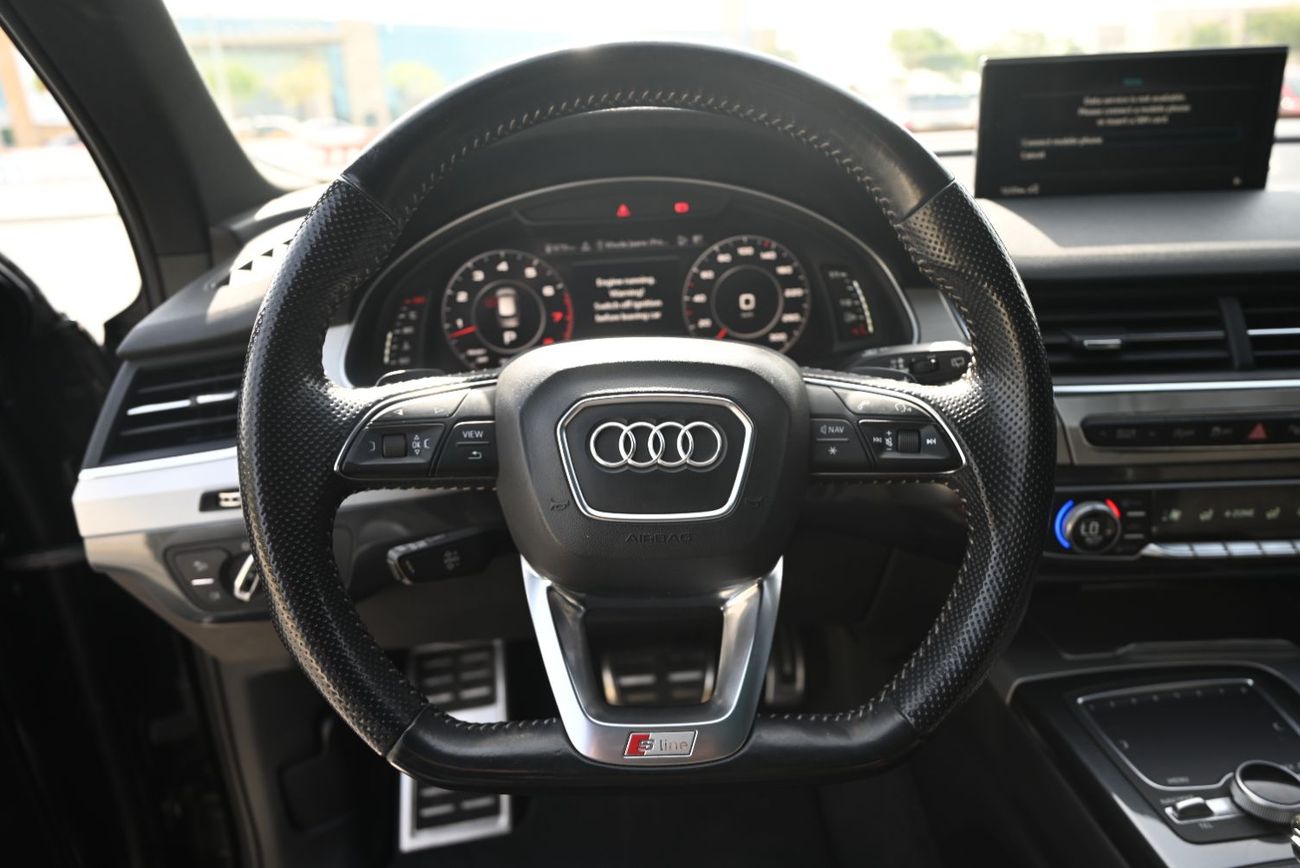 أودي Q7 45 TFSI quattro S-Line Luxury 3.0L