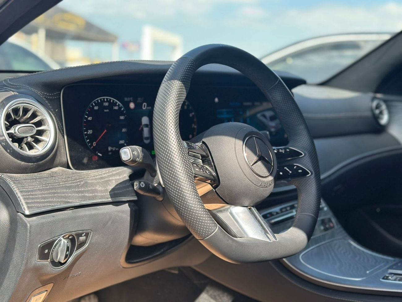 Mercedes-Benz E 350 MERCEDS E 350 2023 4MATIC AMG