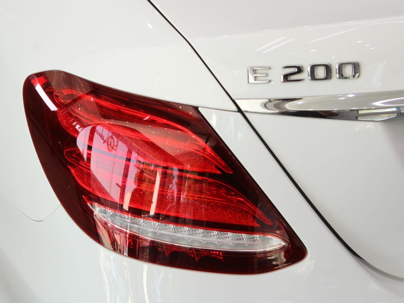 مرسيدس بنز E200 | Fully Loaded