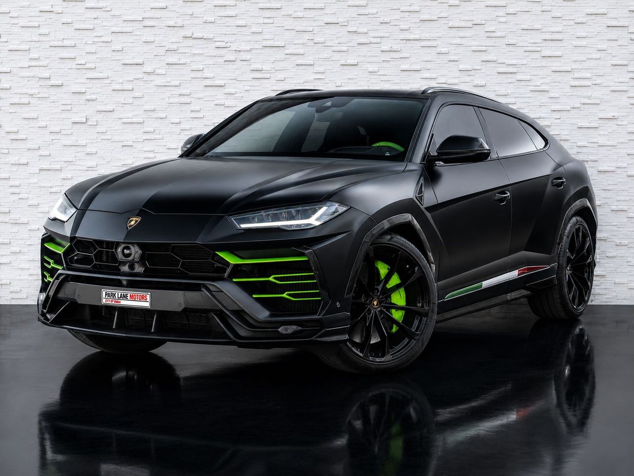 Lamborghini Urus STD — фото 1