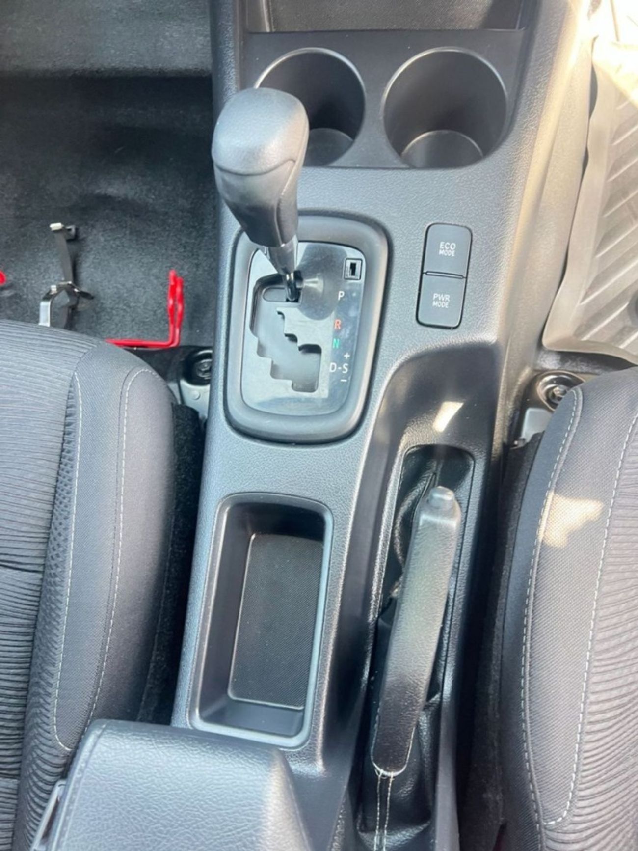 Toyota Hilux SMART CABIN ,DIESEL 2.8 LITER ,RIGHT HAND DRIVE ,AUTOMATIC