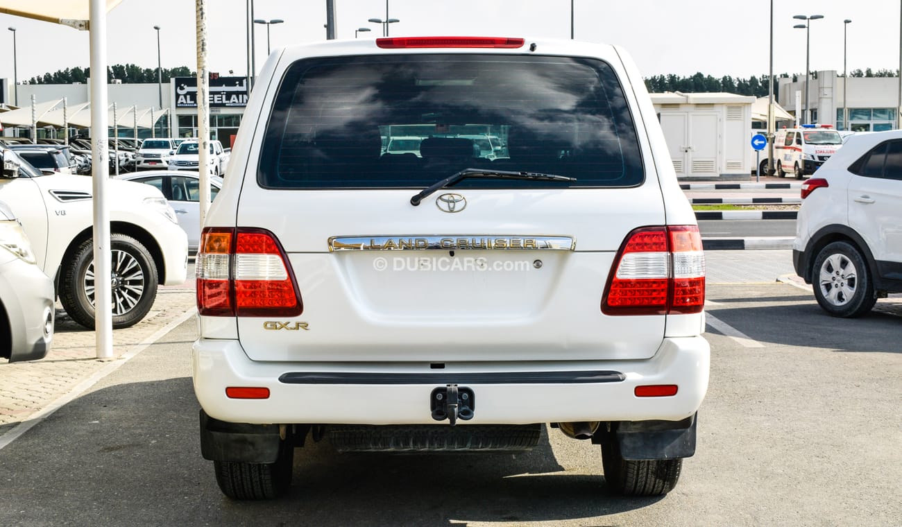 تويوتا لاند كروزر GXR V6