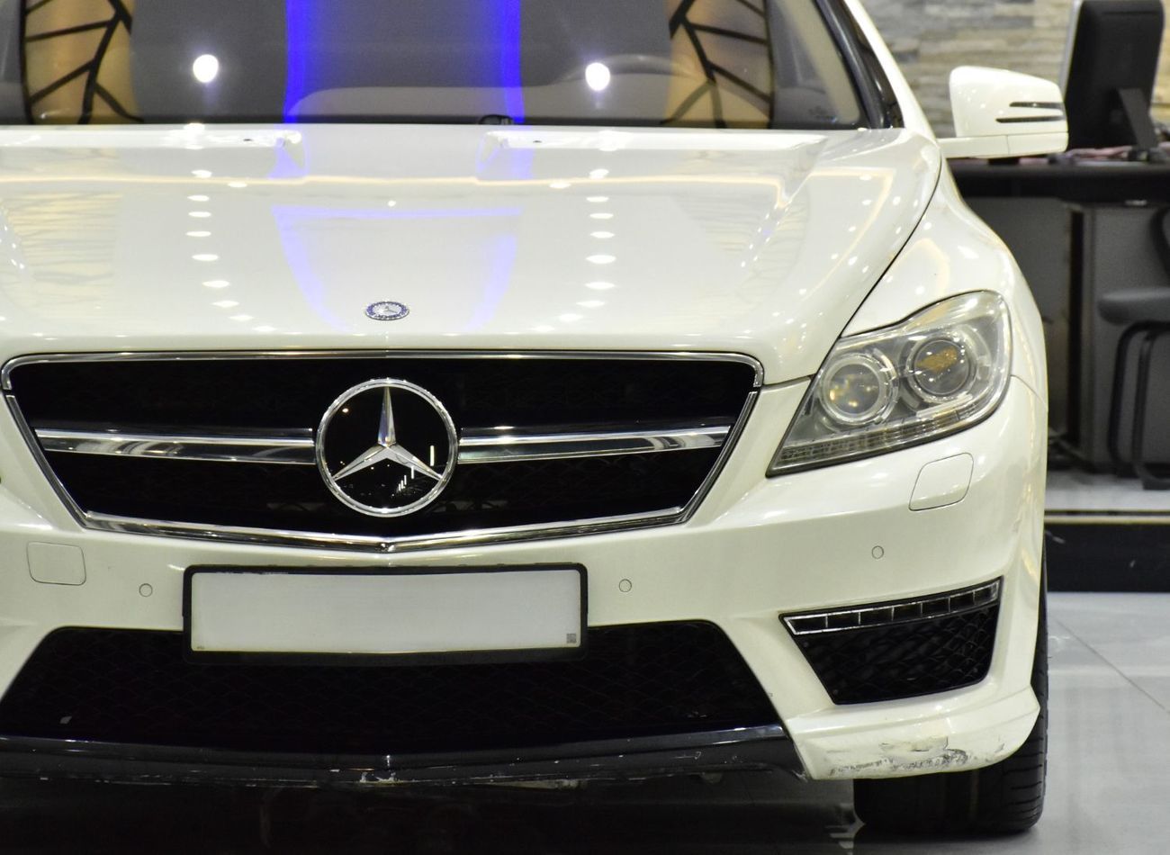 مرسيدس بنز CL 63 AMG EXCELLENT DEAL for our Mercedes Benz CL63 AMG ( 2011 Model ) in White Color GCC Specs