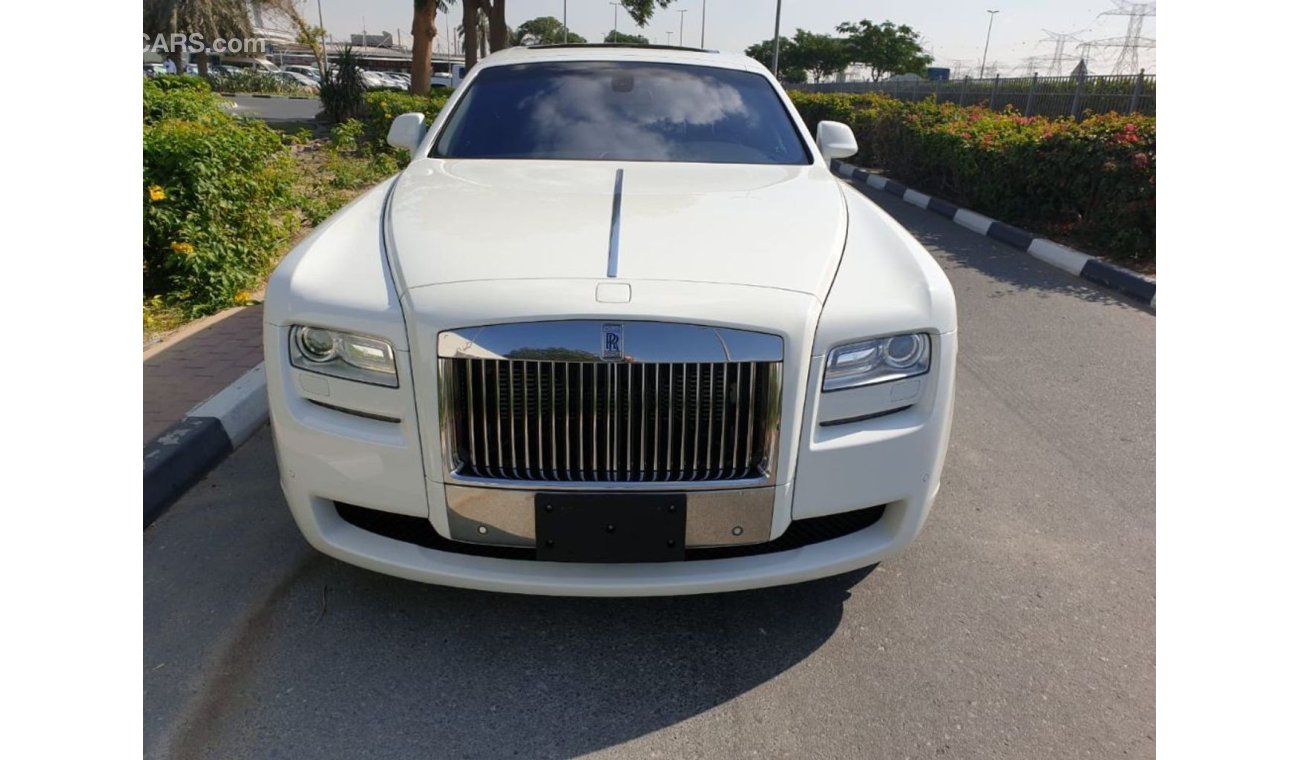 Rolls-Royce Ghost 2012 REAR ENTERTAINMENT JAPANESE SPECS