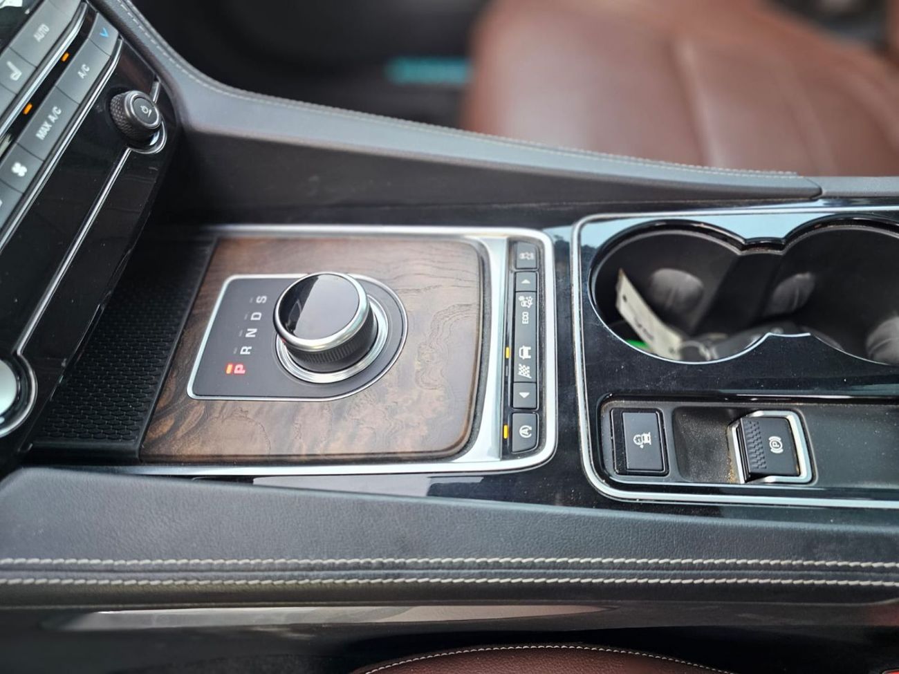 جاكوار F بيس S 3.0L (400 HP)