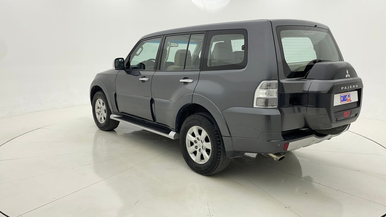 ميتسوبيشي باجيرو GLS LOW LINE 3.5 | بدون دفعة مقدمة | اختبار قيادة مجاني للمنزل