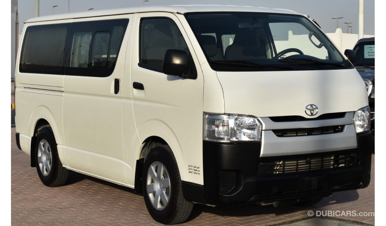 Toyota Hiace TOYOTA HIACE 2016 (6 SEATER)