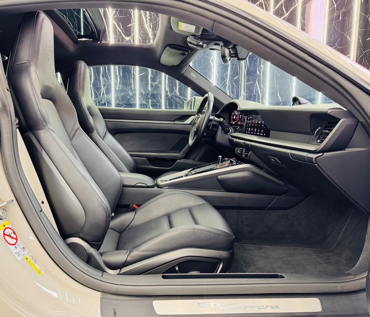 Porsche 911 Carrera 3.0L (380 HP) Coupe 2025 Porsche 911 Carrera, Eur Specs with international War till Nov 2027