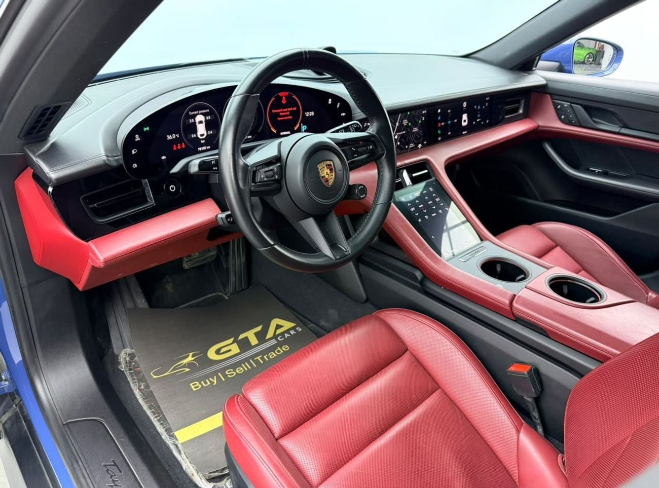 Porsche Taycan 4 CROSS TURISMO 2022 Porsche Taycan 4, Porsche Warranty+Full Service History, GCC Specs.