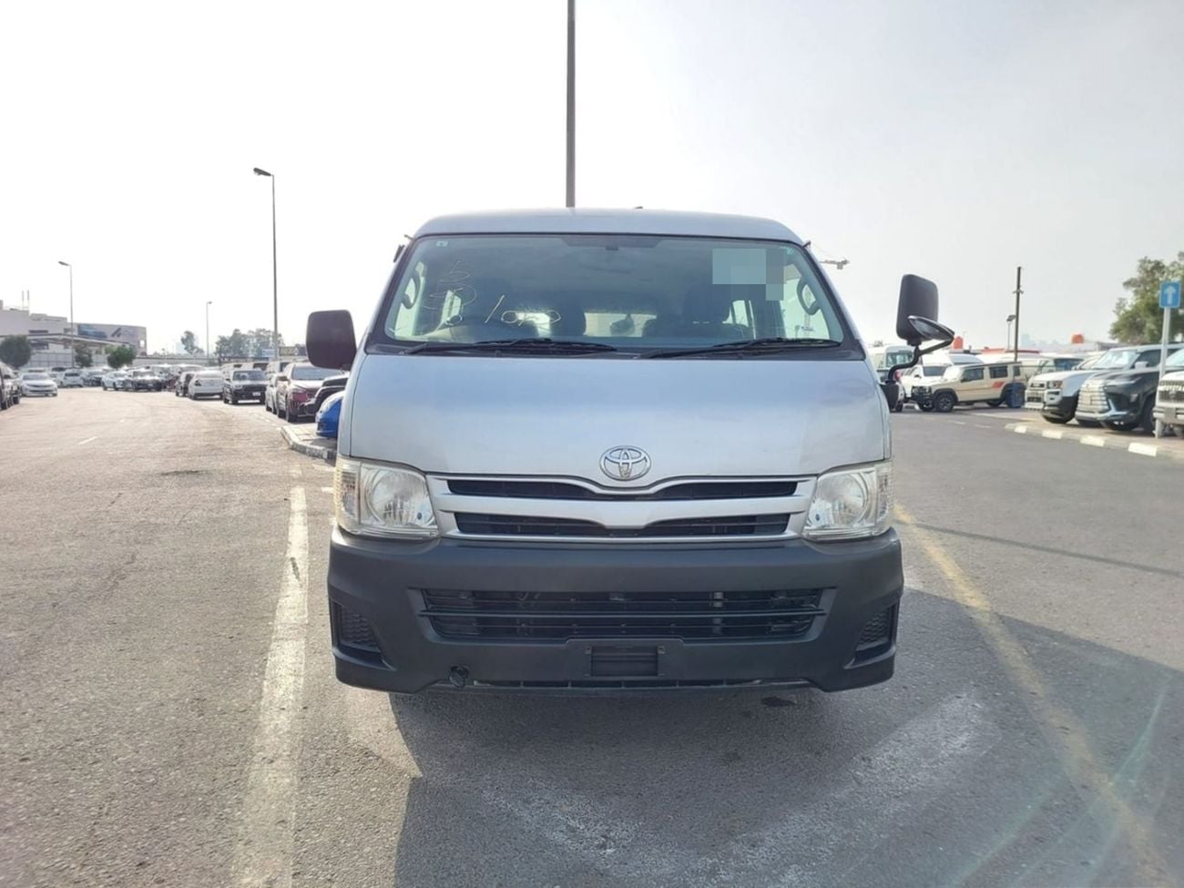 Toyota Hiace TOYOTA HIACE COMMUTER VAN RHD 2011 MODEL 2.7 L PETROL AUTOMATIC(PM24057)