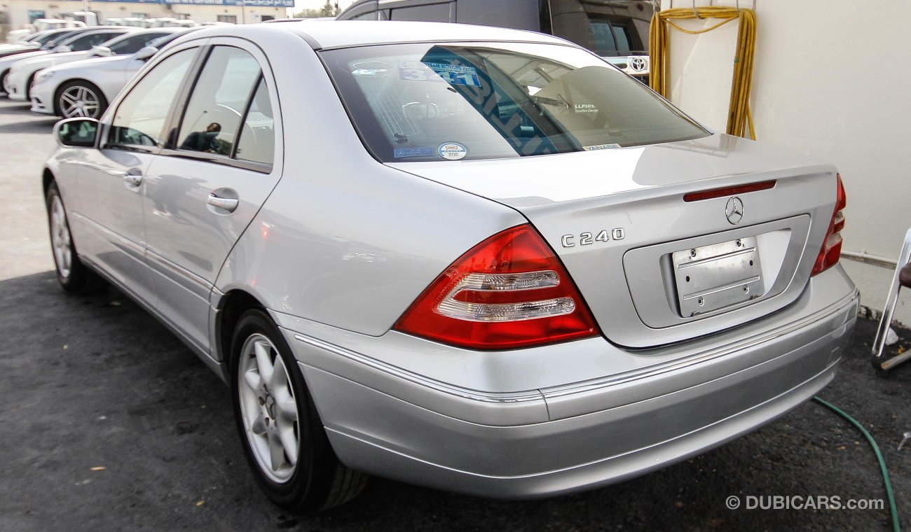 Mercedes-Benz C 240