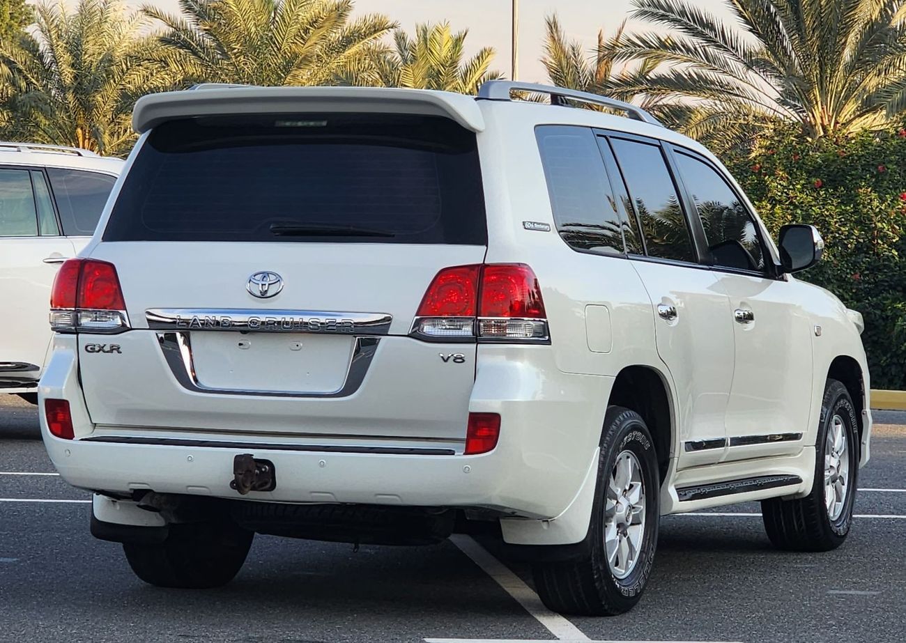 تويوتا لاند كروزر GX.R V8 full options