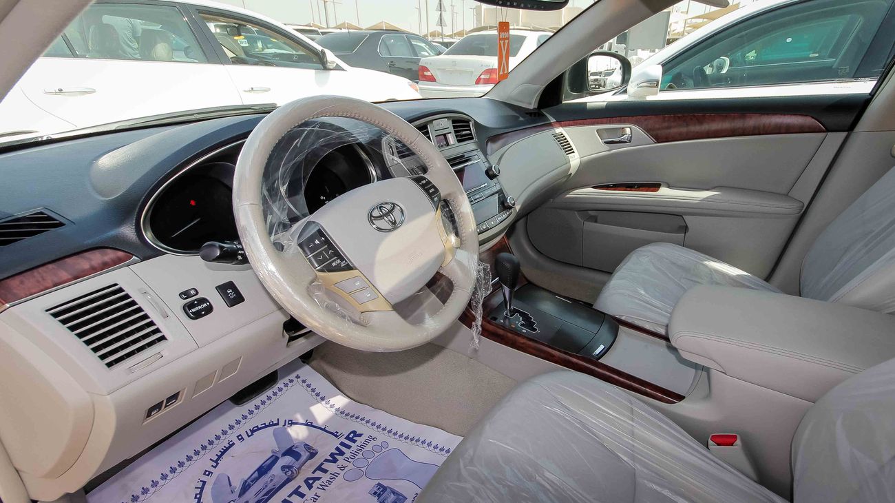 Used Toyota Avalon XLS 2011 for sale in Sharjah 120719