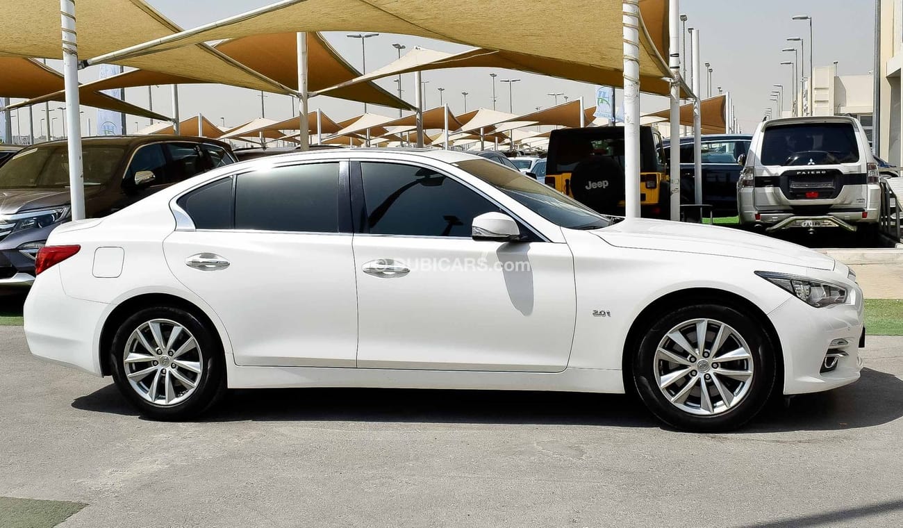 Infiniti Q50 2015 2.0L Turbo Full Service History GCC Specs