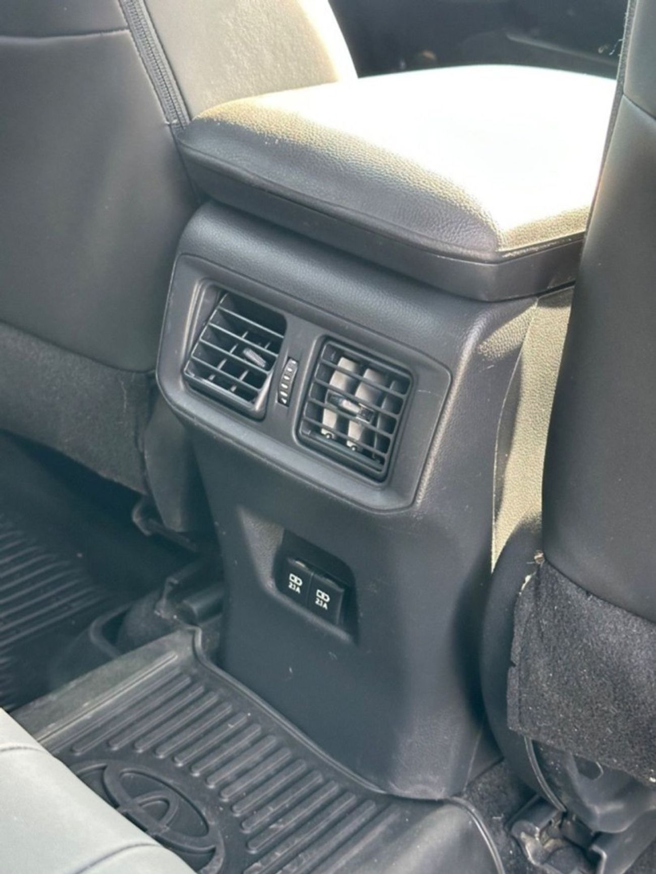 Toyota RAV4 Hybrid XLE 2.5L XLE premium