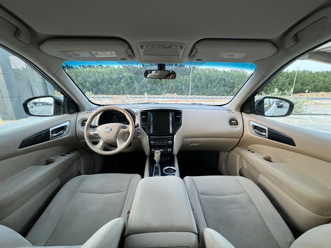 نيسان باثفايندر SE متوسط