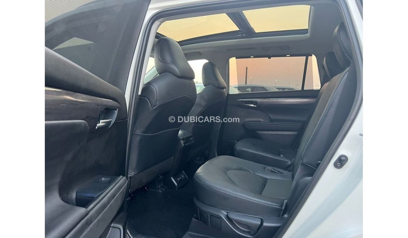 Toyota Highlander *Offer*2021 Toyota Highlander Platinum // AWD // 3.5L V6