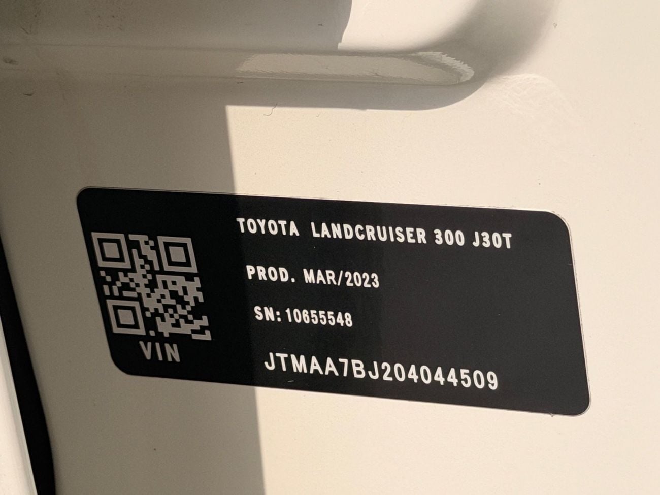 تويوتا لاند كروزر VX 3.3L