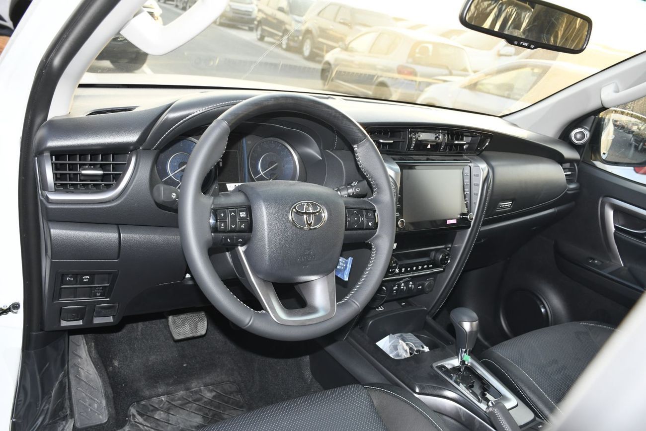 Toyota Fortuner 4.0L V6 inside Black Full option