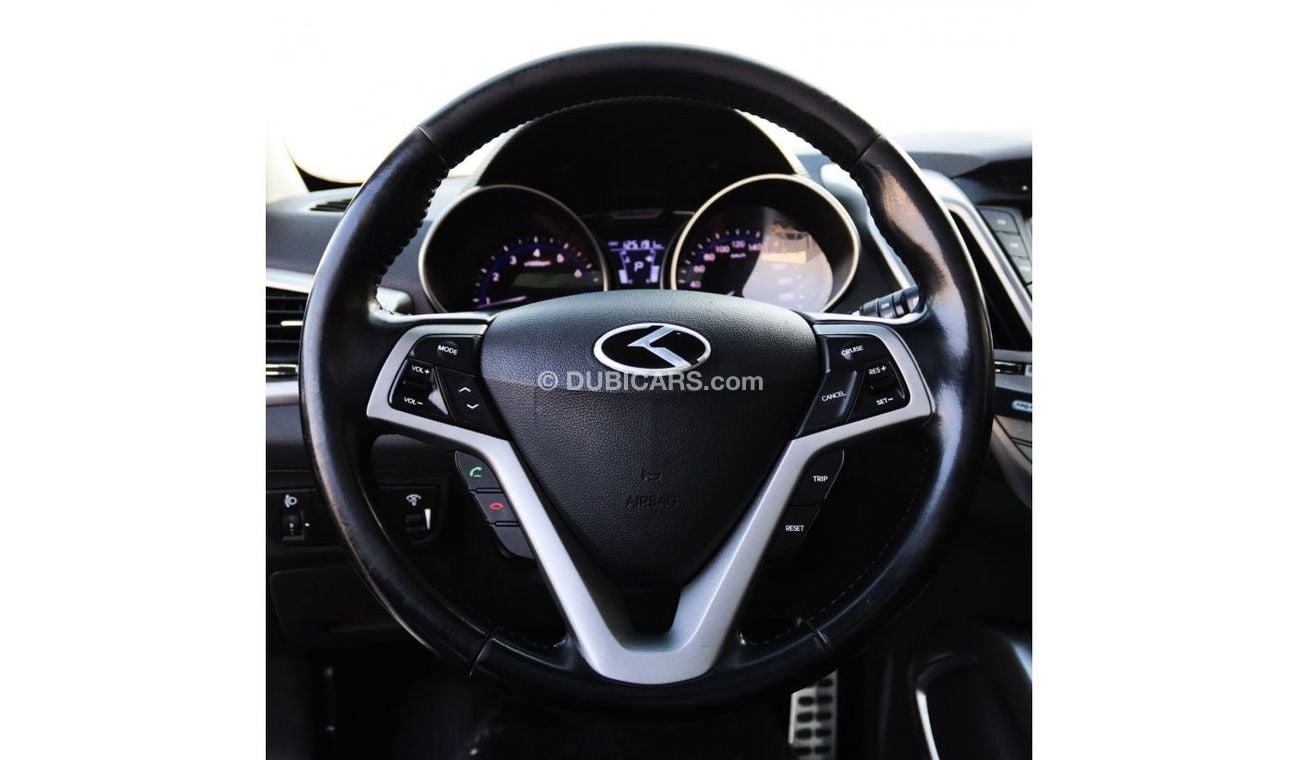 Hyundai Veloster Sport Hyundai Veloster 2015 GCC full option in excellent condition