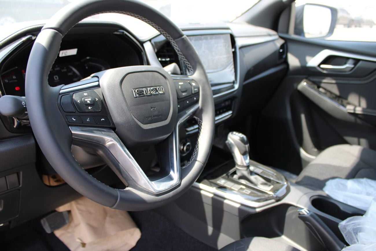 إيسوزو D ماكس ISUZU D-MAX 3.0 LS Crew Cab 4×4 Automatic 2027