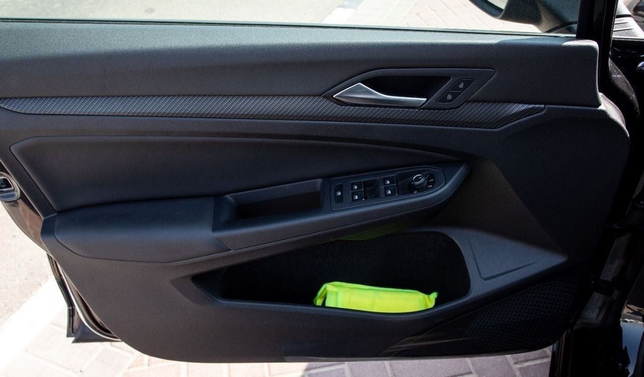 فولكس واجن جولف ار Base 2.0T Ramadan Offers For sale in Dubai Volkswagen Golf R Hatchback 2.0L