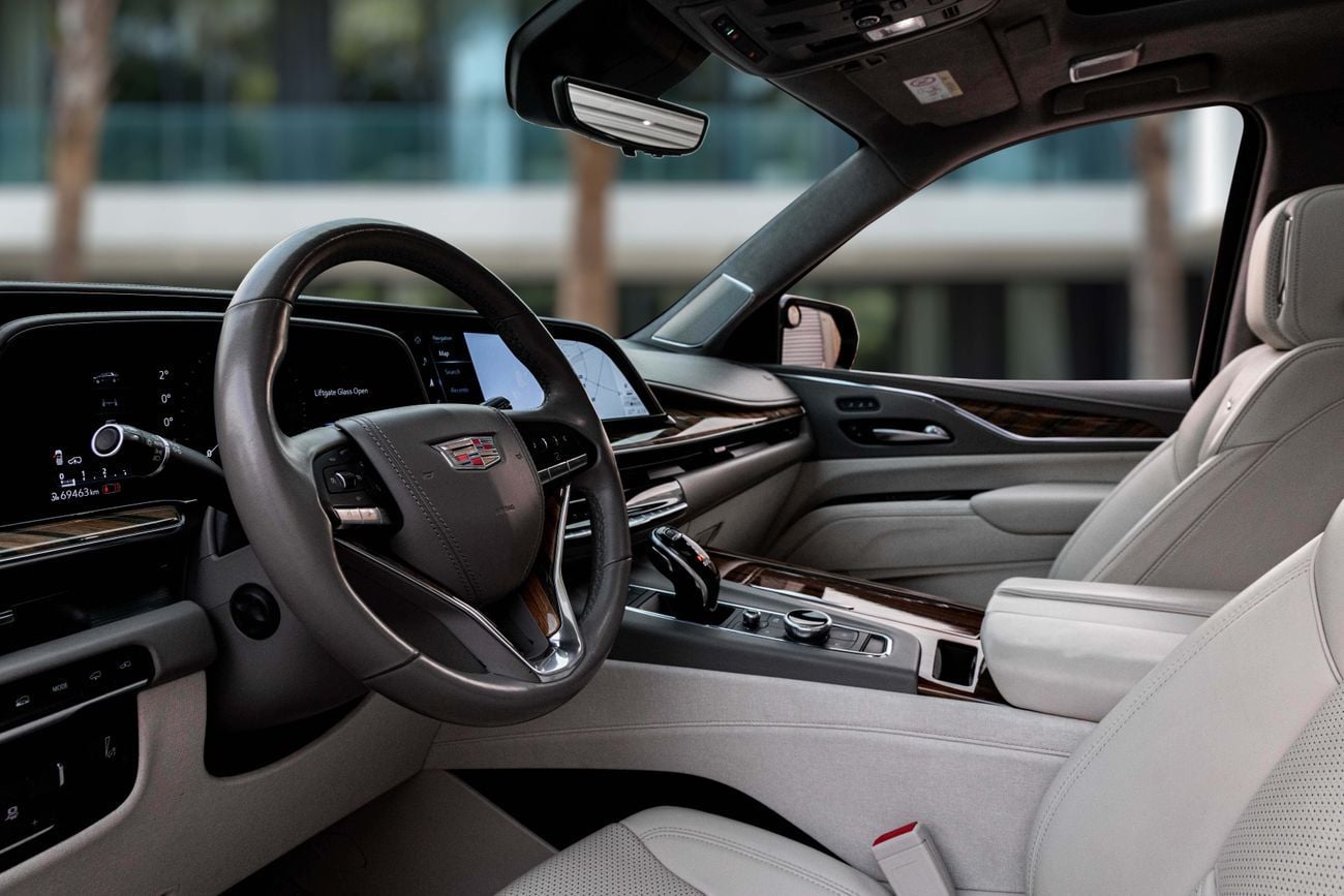 Cadillac Escalade Escalade Premium Luxury | 4,211 P.M | 0% Downpayment | Full Cadillac Service History!