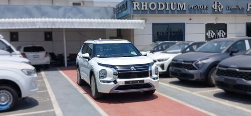 ميتسوبيشي آوتلاندر PREMIUM LAUNCH EDITION