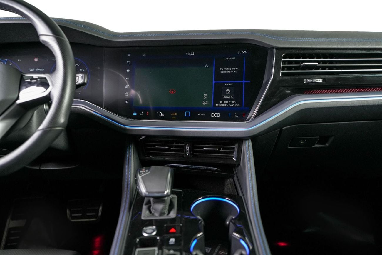 Volkswagen Touareg R-LINE eHybrid | European Spec | Full Option