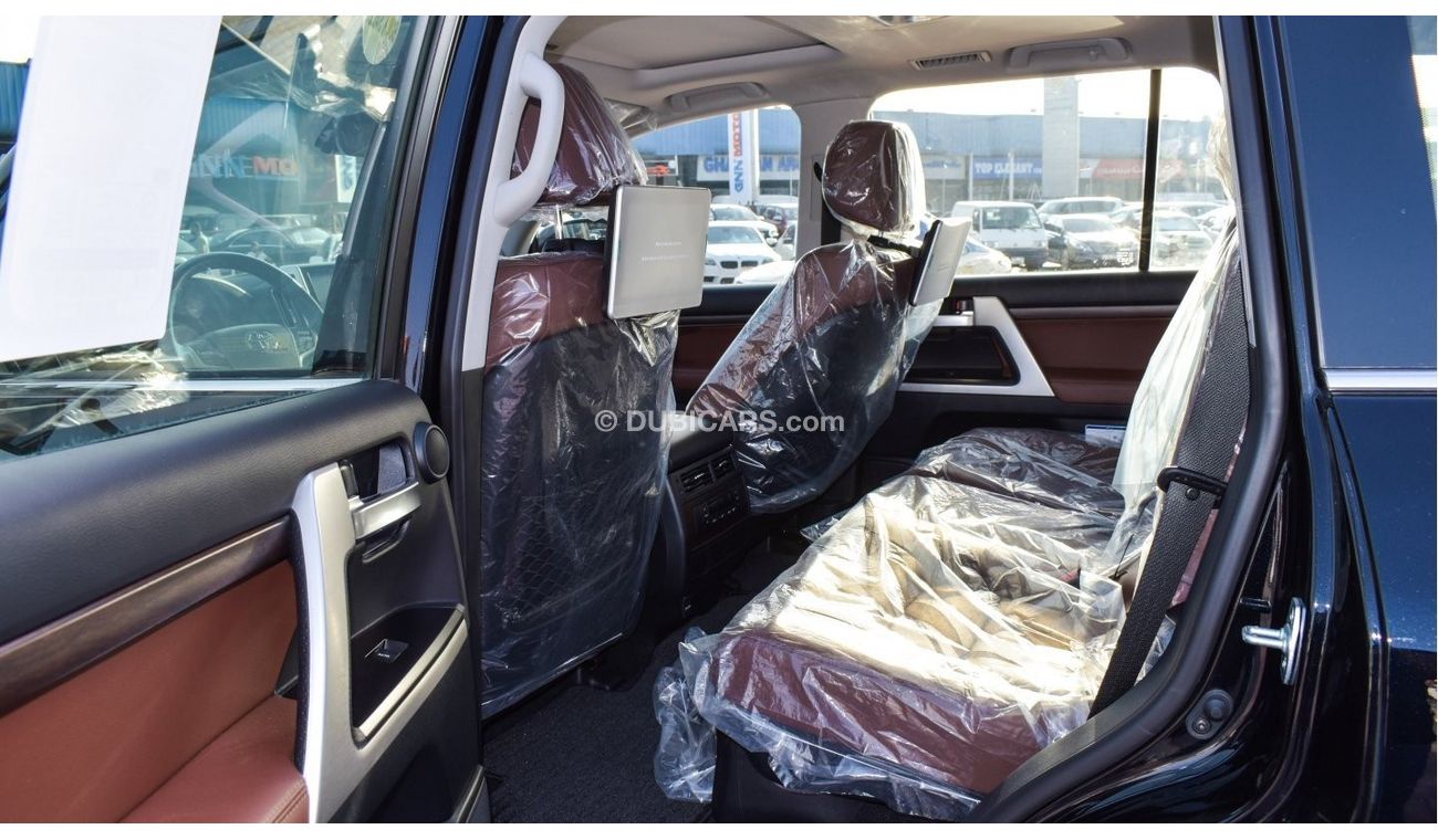 تويوتا لاند كروزر VXR Grand Touring S 5.7 V8 فقط للتصدير