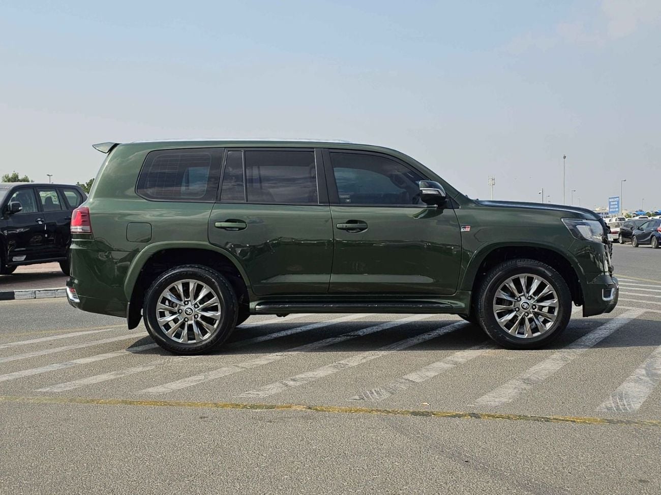 تويوتا لاند كروزر Toyota landcruise 2015 Model Modified 2024 Model V8 4.5 petrol Engine Colour Green Transmission Auto